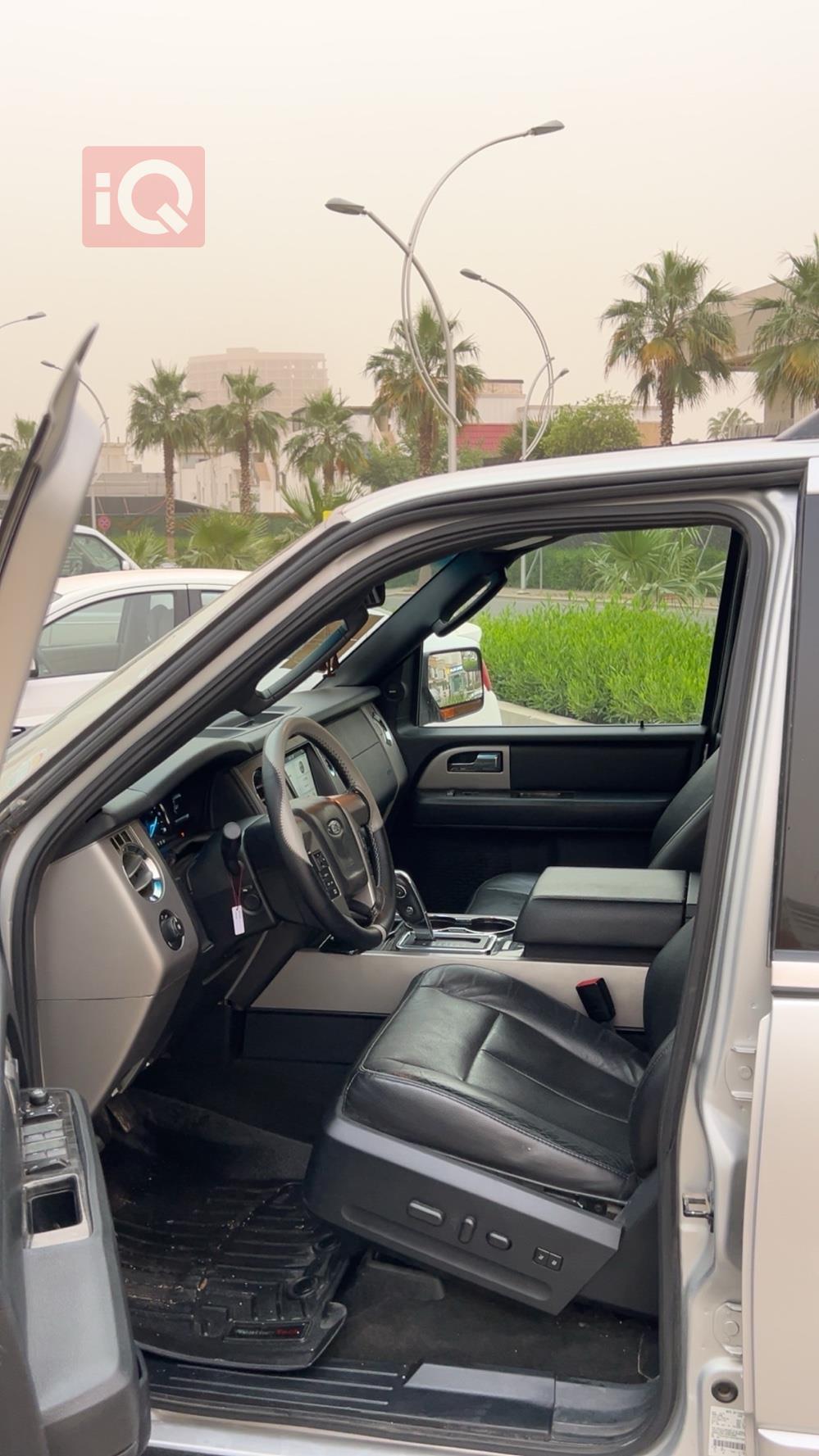 Ford Expedition